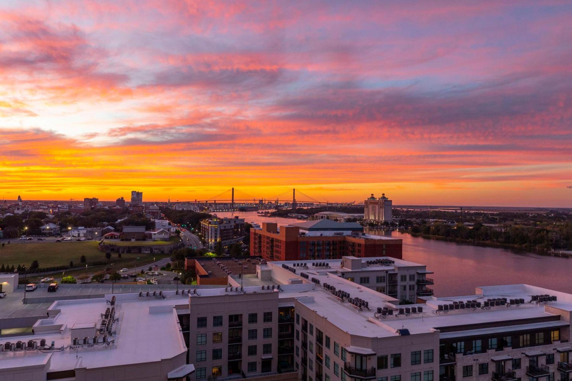 Thompson Savannah, By Hyatt Exterior photo